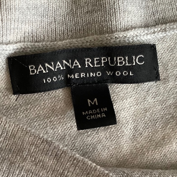 Banana Republic Double V Neck Gray Merino 3/4 sleeve Wool Sweater Medium - Picture 5 of 8
